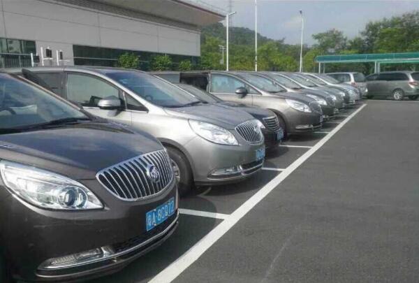 重慶租車公司價格多少錢一天？